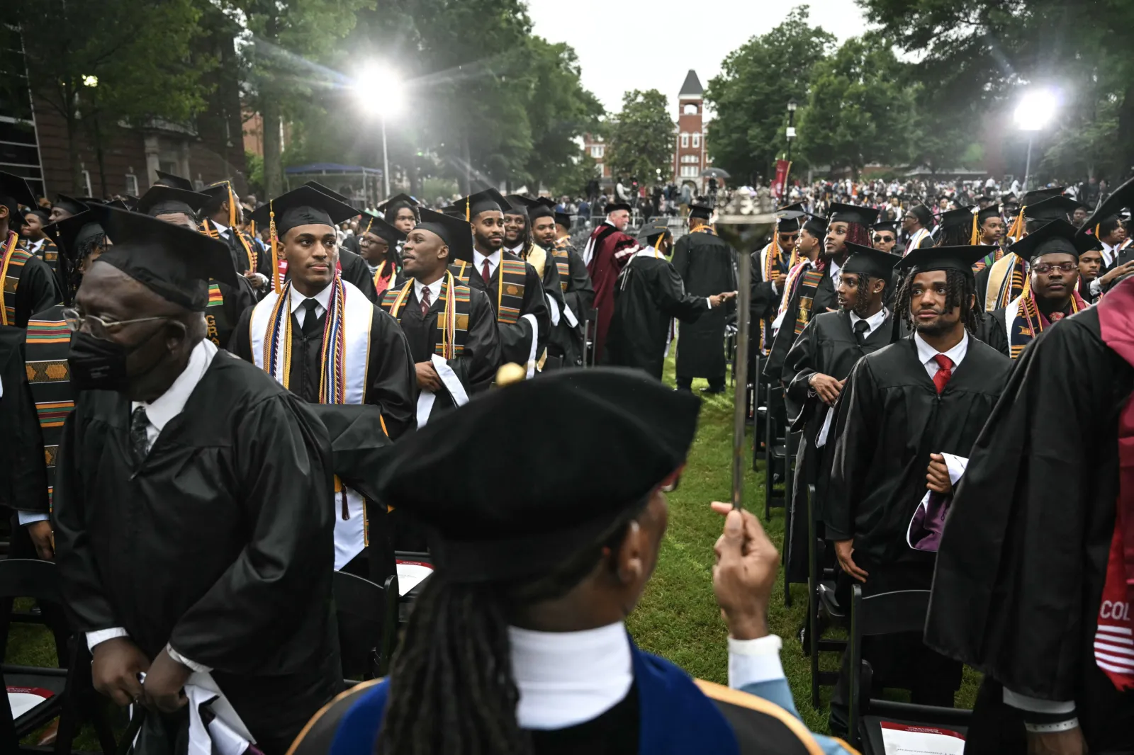 Graduation Poll How Confident Are College Students They’ll Find a Job? What Poll Shows ...