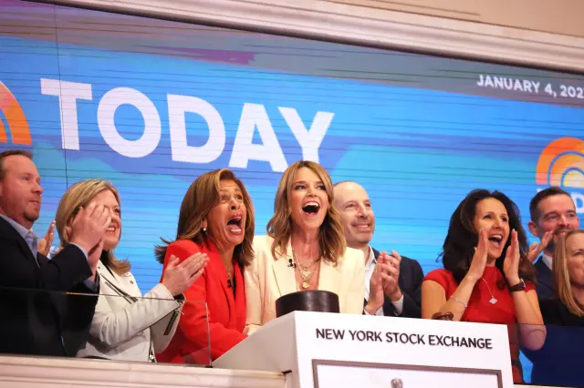 Hoda Kotb & Savannah Guthrie