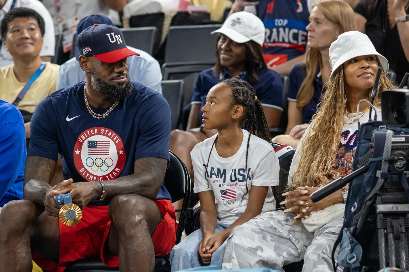 LeBron James' Wife Savannah Twins With Daughter Zhuri, 10 Newsweek