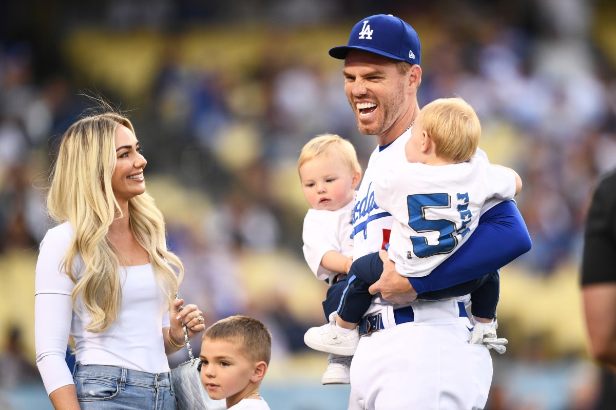 How Chelsea and Freddie Freeman Juggle 3 Kids and a Challenging Diagnosis - Newsweek