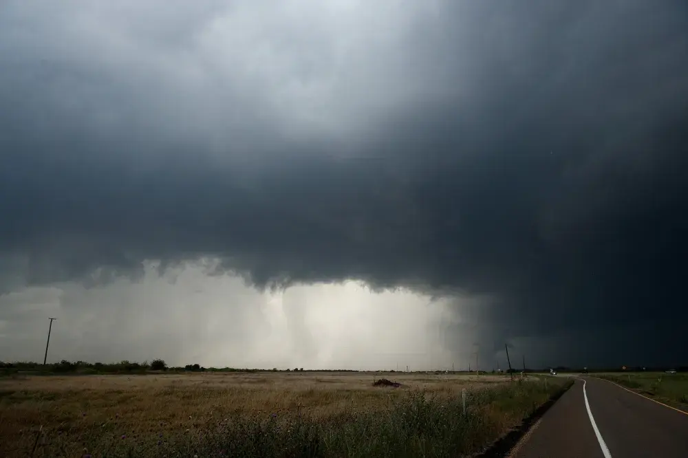 Houston Residents Told ‘Seek a Safe Shelter’ During Strong Thunderstorms