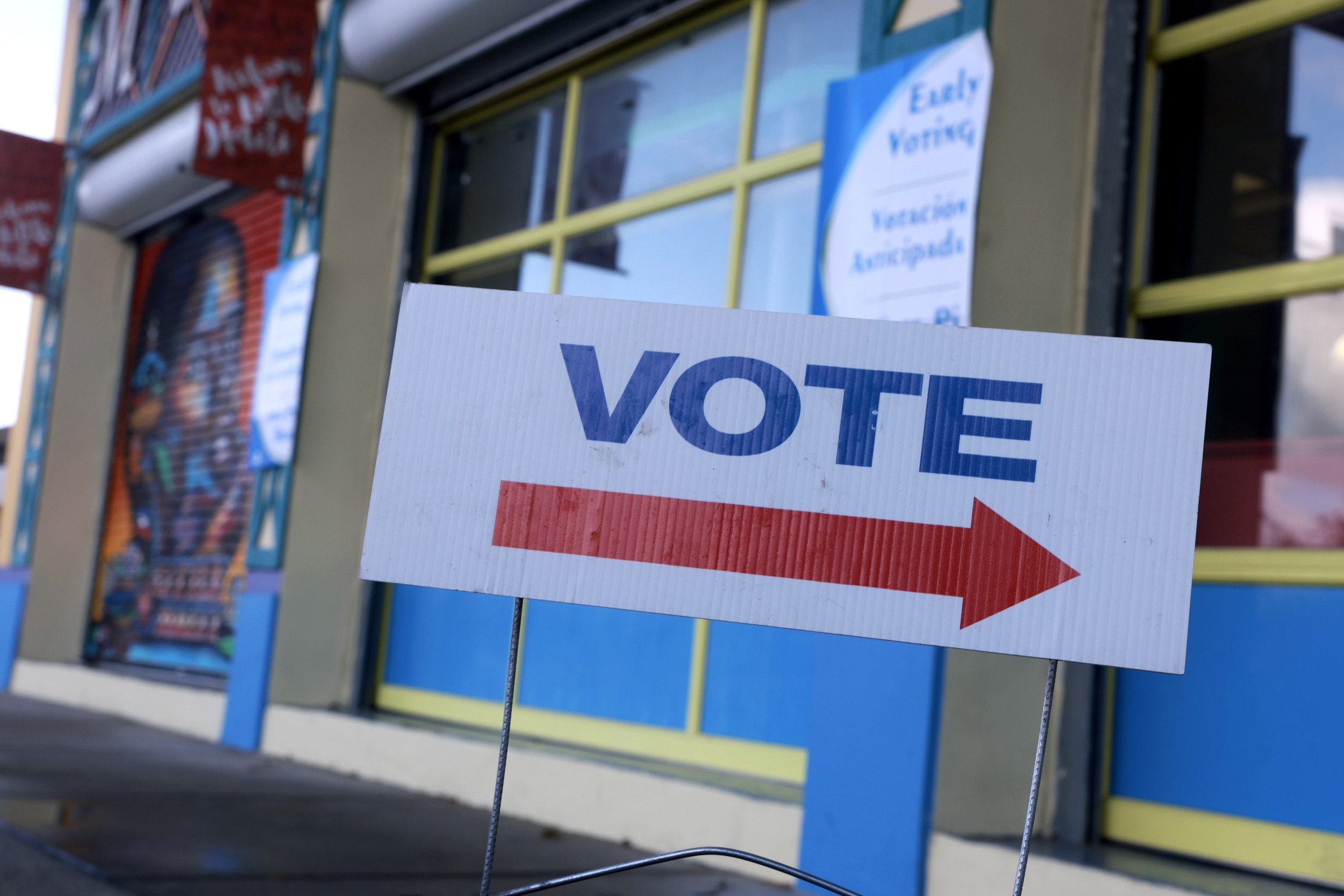 Republicans Overperform in Florida, New Mexico Elections