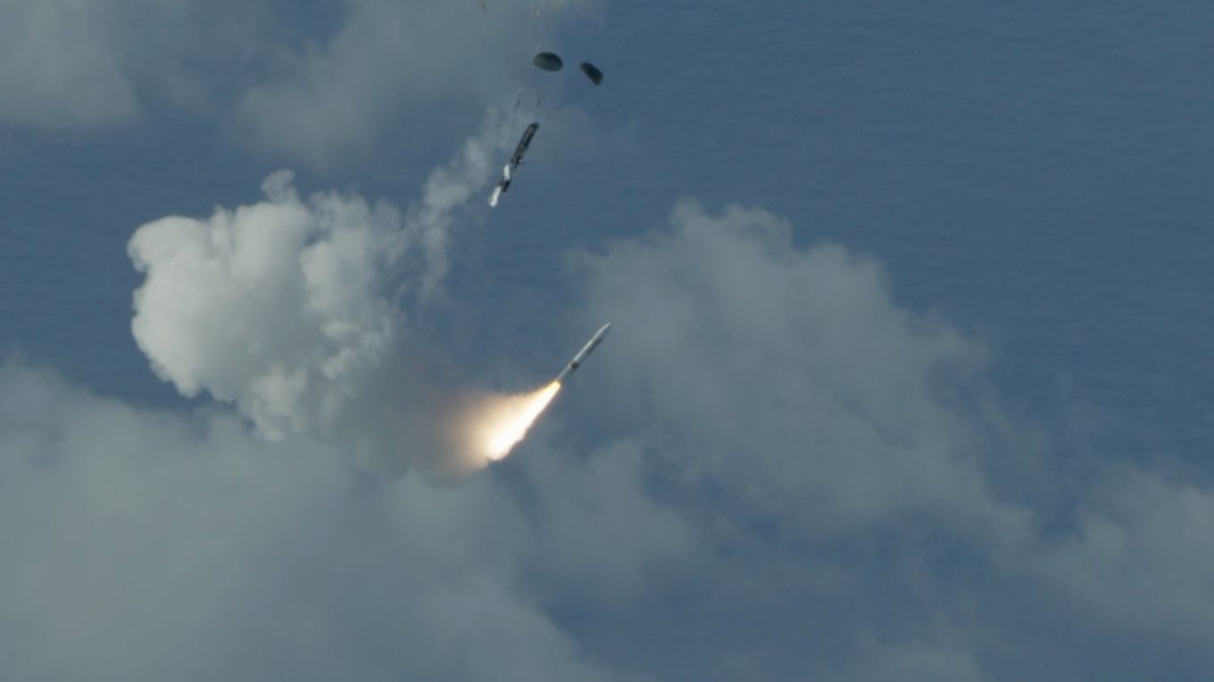 Video Shows US Hypersonic Missile Defense Test - Newsweek