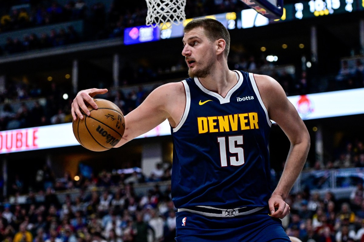 Nuggets& 039; Nikola Jokic Goes Down With Injury Scare vs Miami Heat