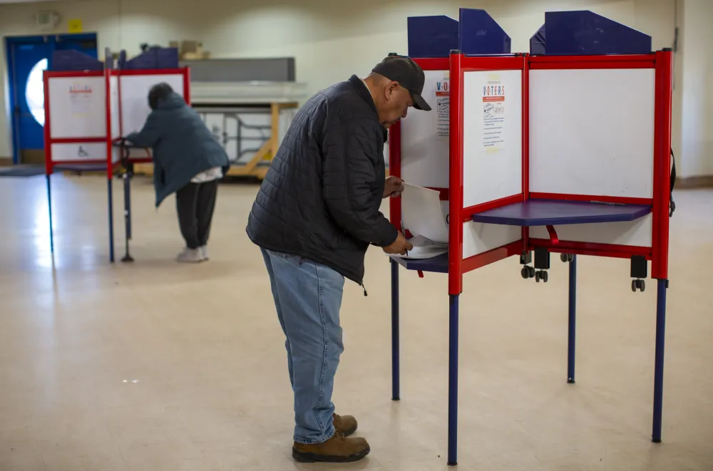 Voting Partners Swing State to Partner With DHS to Remove Names From Voter Rolls - Newsweek
