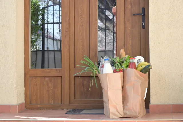 Grocery delivery