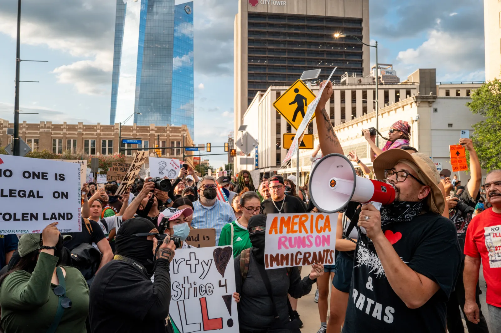 Texas to Deploy Thousands of National Guard Troops for Anti-Trump 'No ...