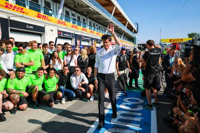 Toto Wolff Drops Bombshell After Canadian GP: 'We Need to Learn Why It ...