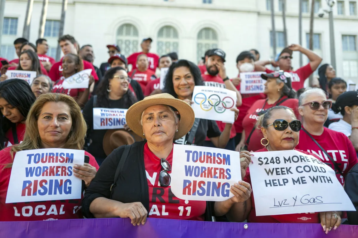 California Cities To See Minimum Wage Change on July 1 - Newsweek