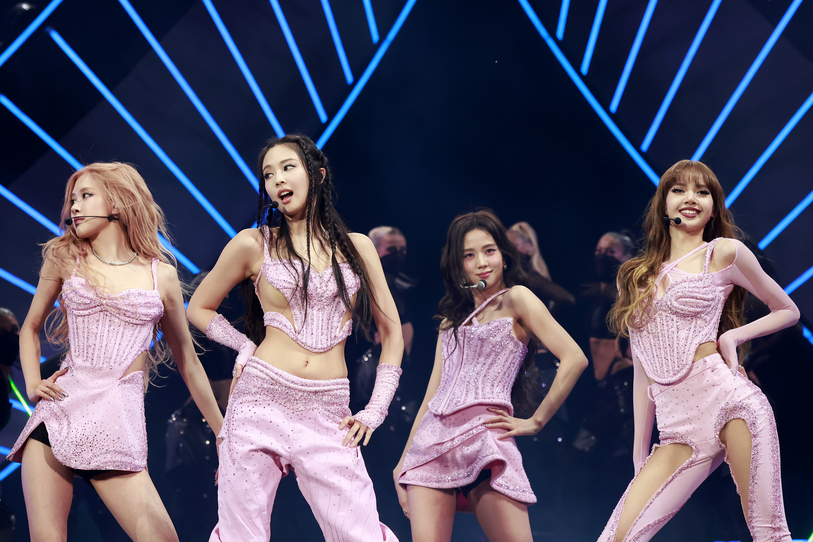 2678976-blackpink.jpg?w=1200crop=1