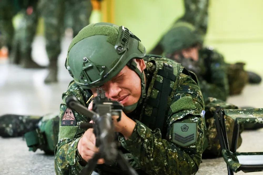 US Weapons Systems Feature in Taiwan Defense Drills Against China ...