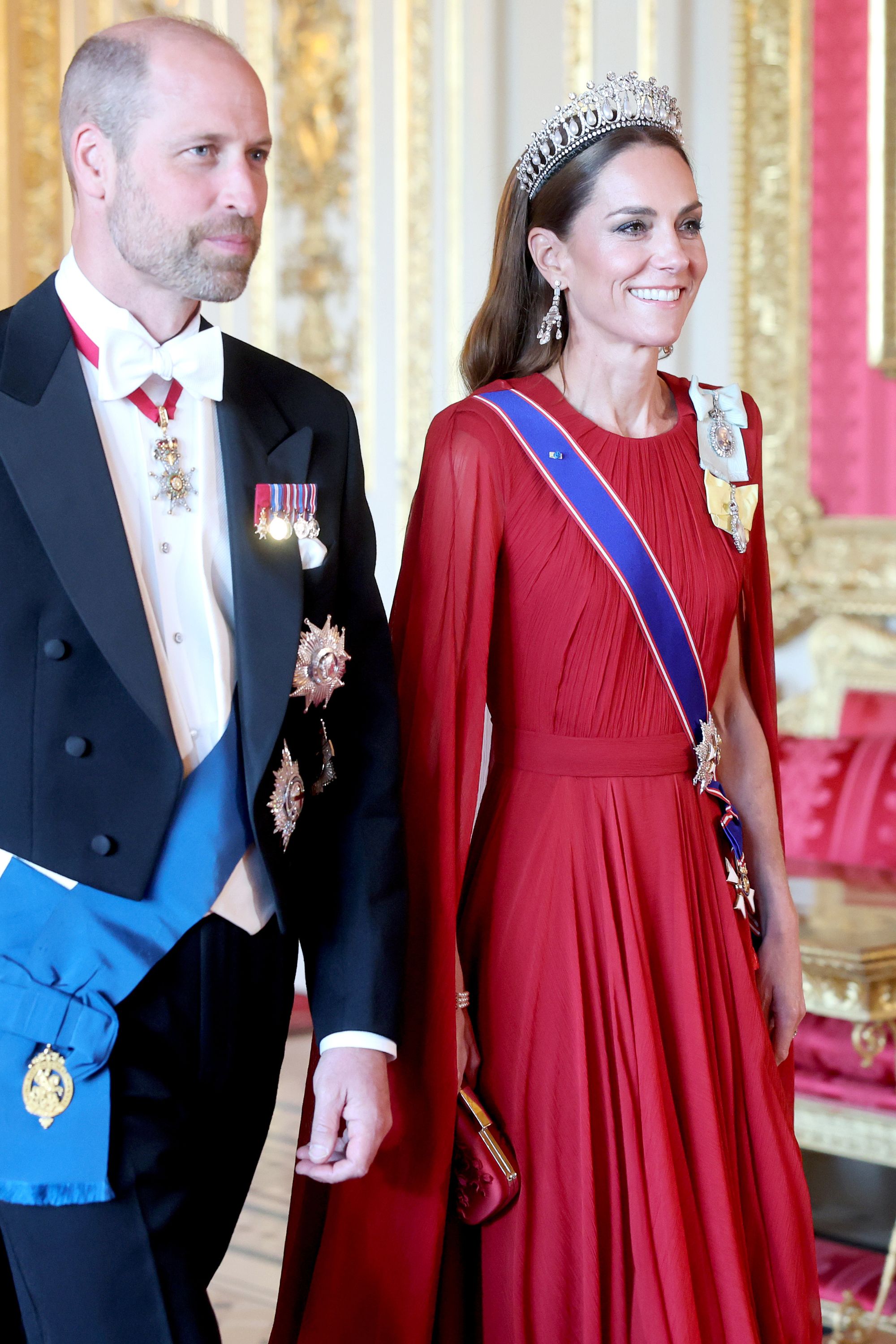 princess kate cape dress Princess Kate: Bespoke Blue Sequin Cape Gown by Jenny Packham