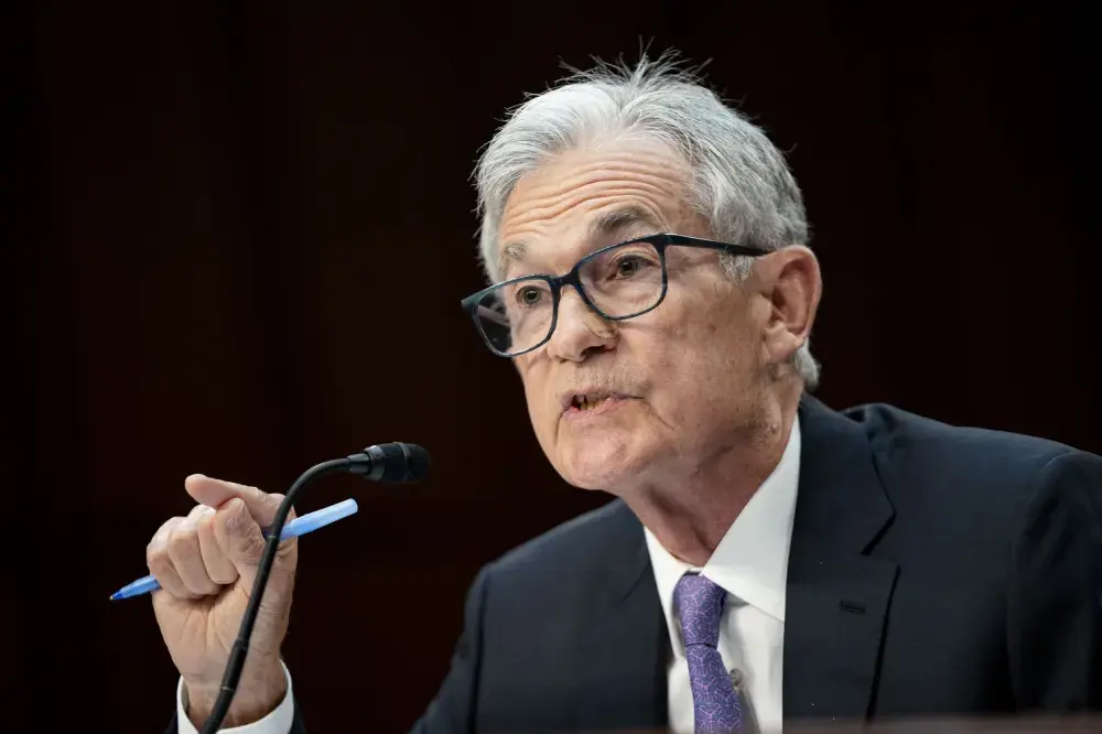 🟥 (Market Recap)"Wall Street stazionaria dopo record storici: attesa per i tagli ai tassi della Fed"