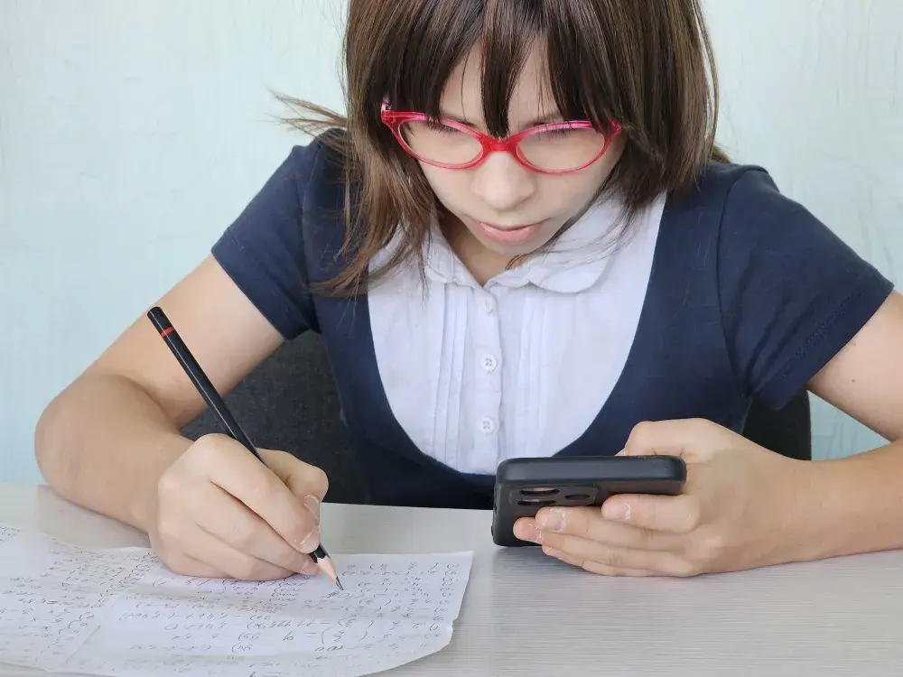 Number of Students Using AI for Schoolwork Surges by Double-Digits