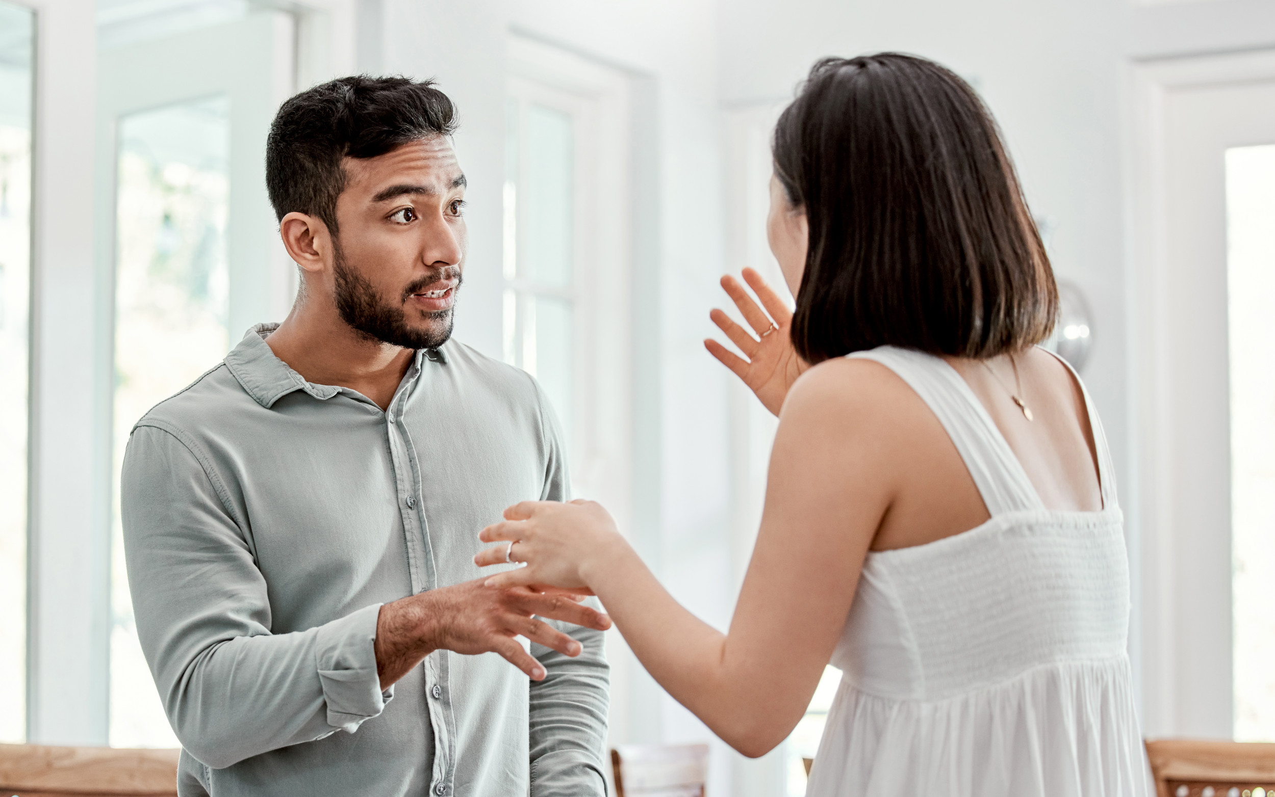 Woman Brings Thoughtful Gift to Grieving BF—'Mean' Text She Gets After Stuns