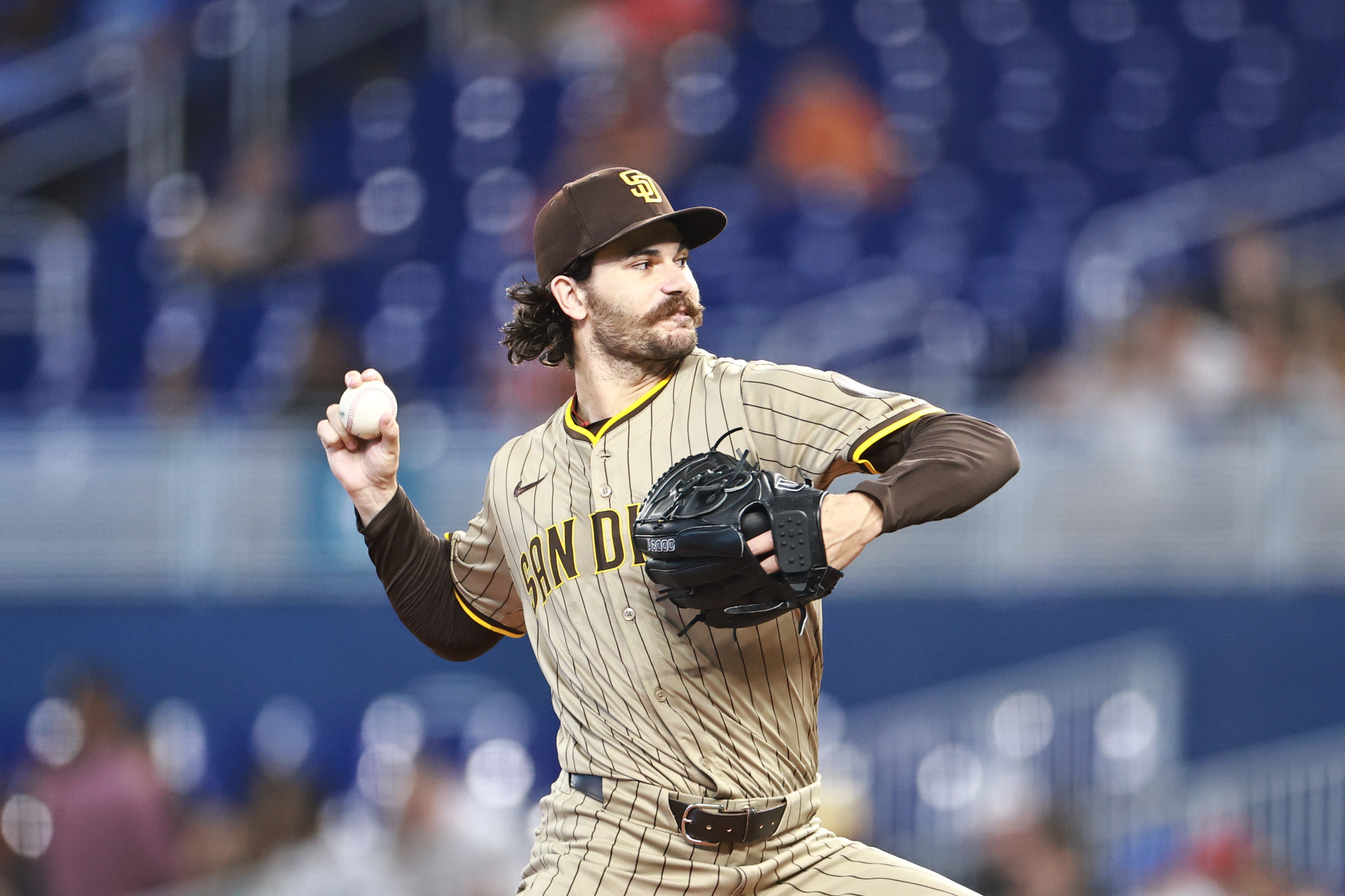 日本未発売　パドレス　クォータージップトップSan Diego Padres 1 Good Morning San Diego: Fernando Tatis Jr. loses suit; Padres need