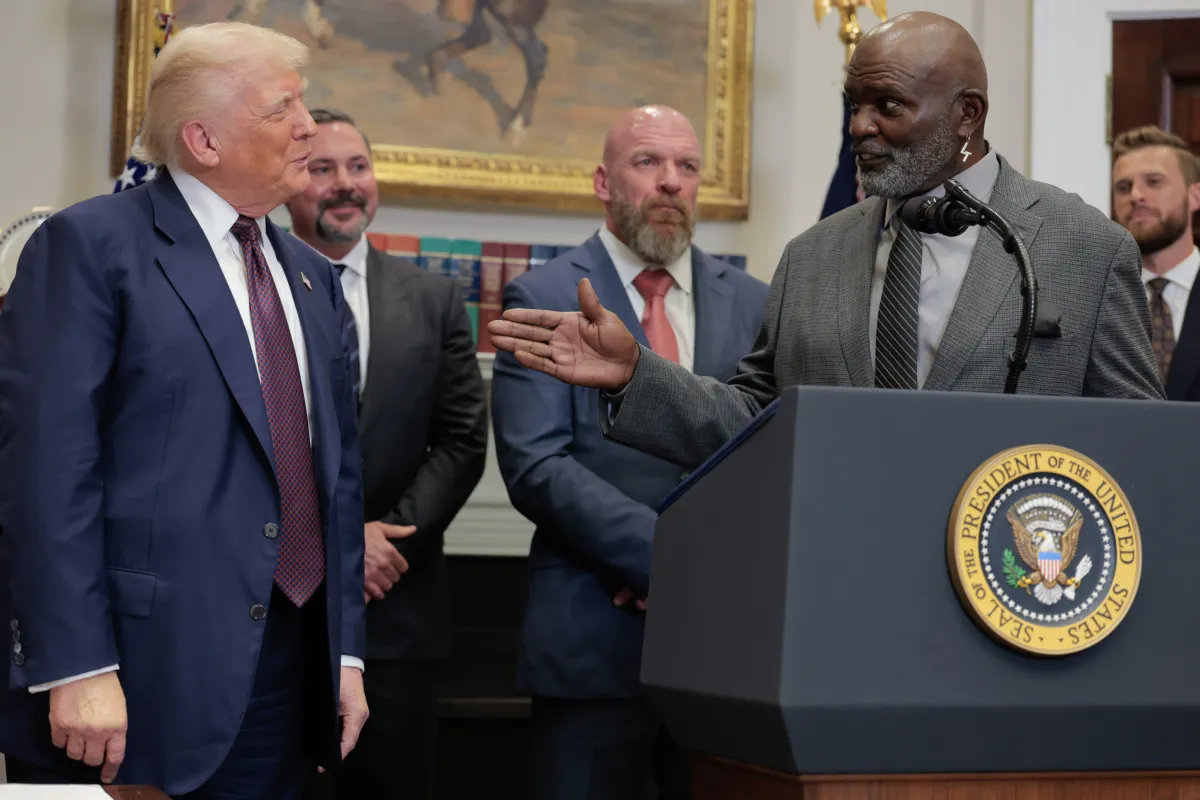 Donald Trump Inviting Sex Offender into White House Raises Eyebrows ...