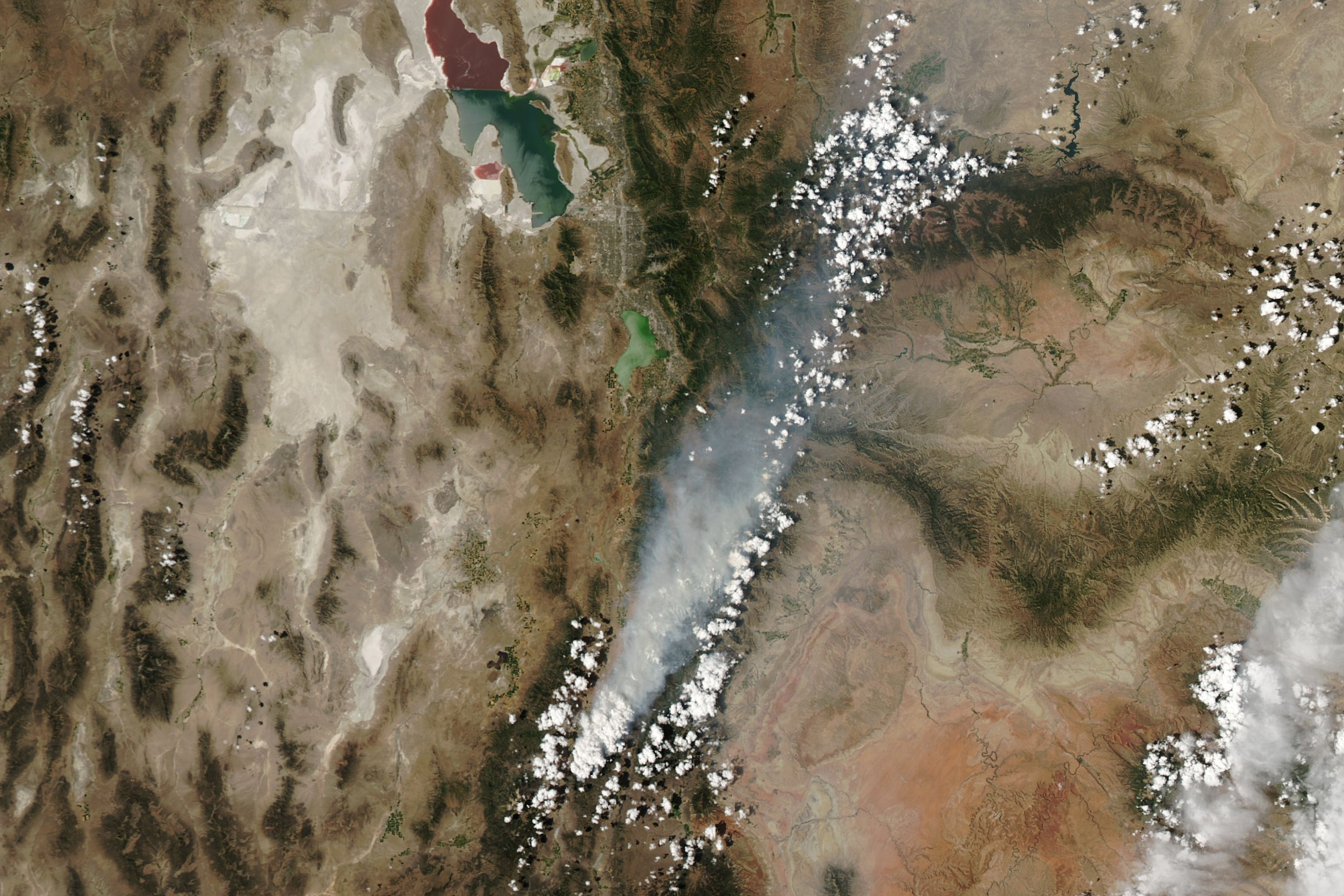 NASA Satellite Shows Vast Spread of Utah Fire - Newsweek