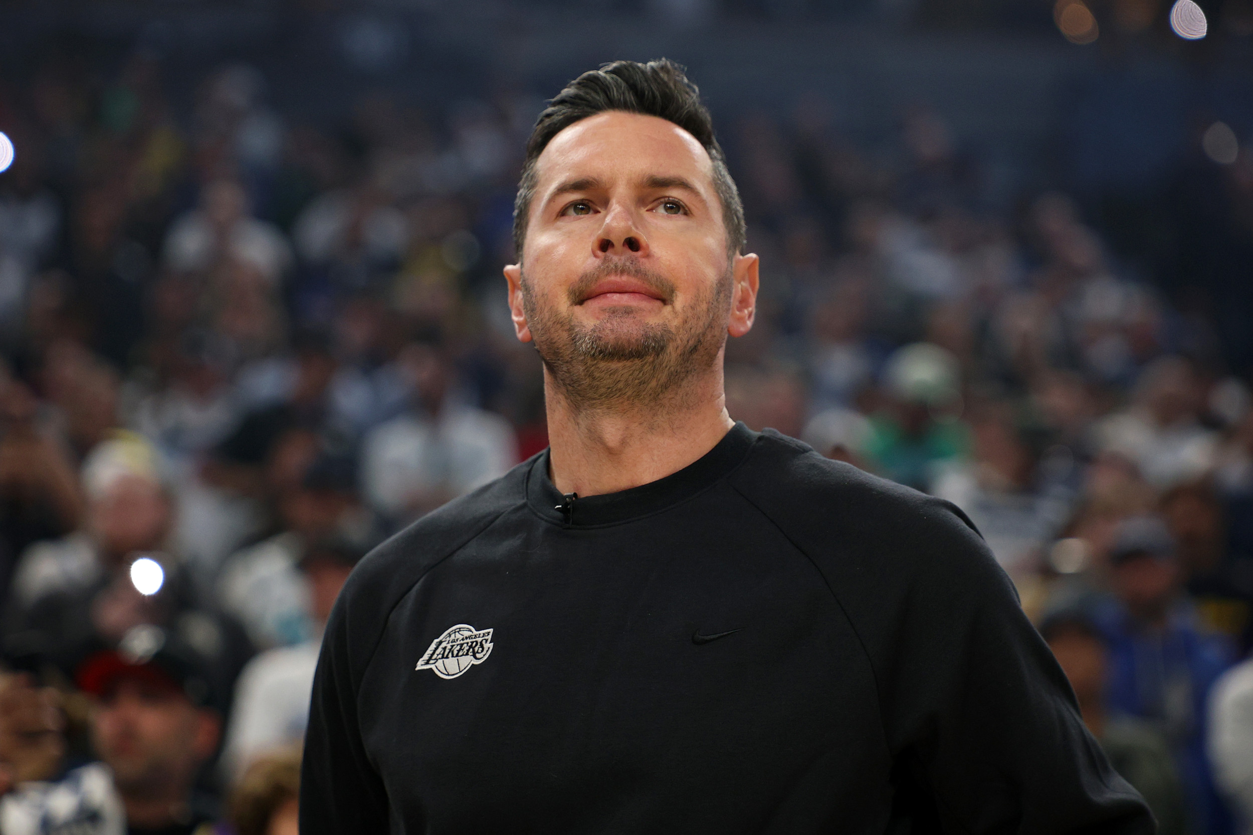 Lakers Sign Former College Basketball Legend After Deandre Ayton Injury