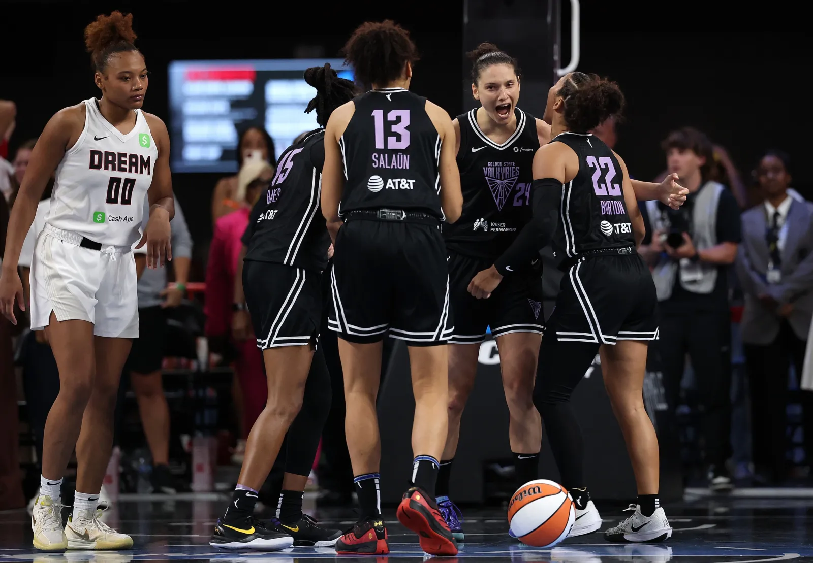 WNBA Players Speak Out After Sex Toys Thrown on Courts During Games -  Newsweek