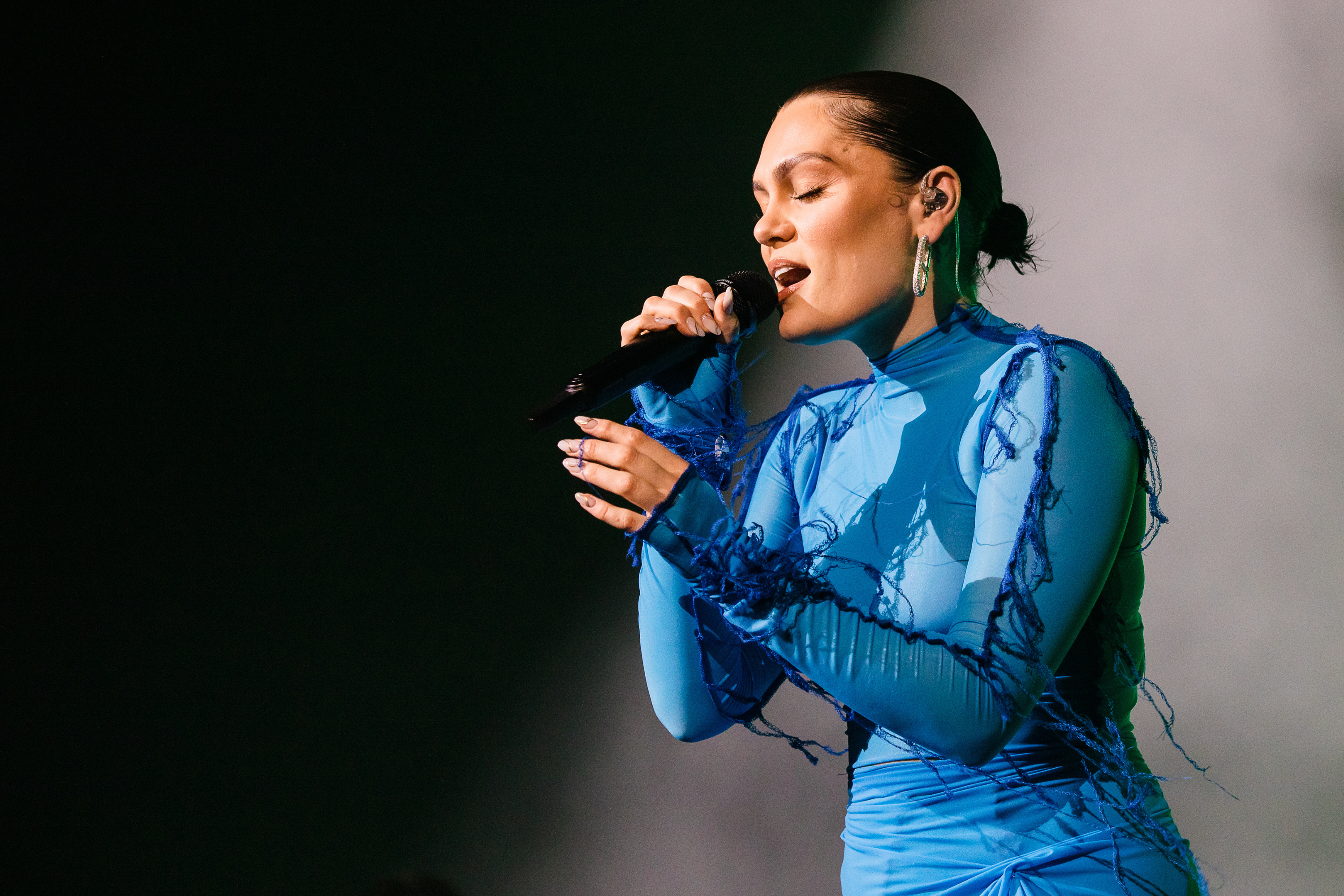 Jessie J Gives Update on Cancer Diagnosis: 'I Couldn't Breathe