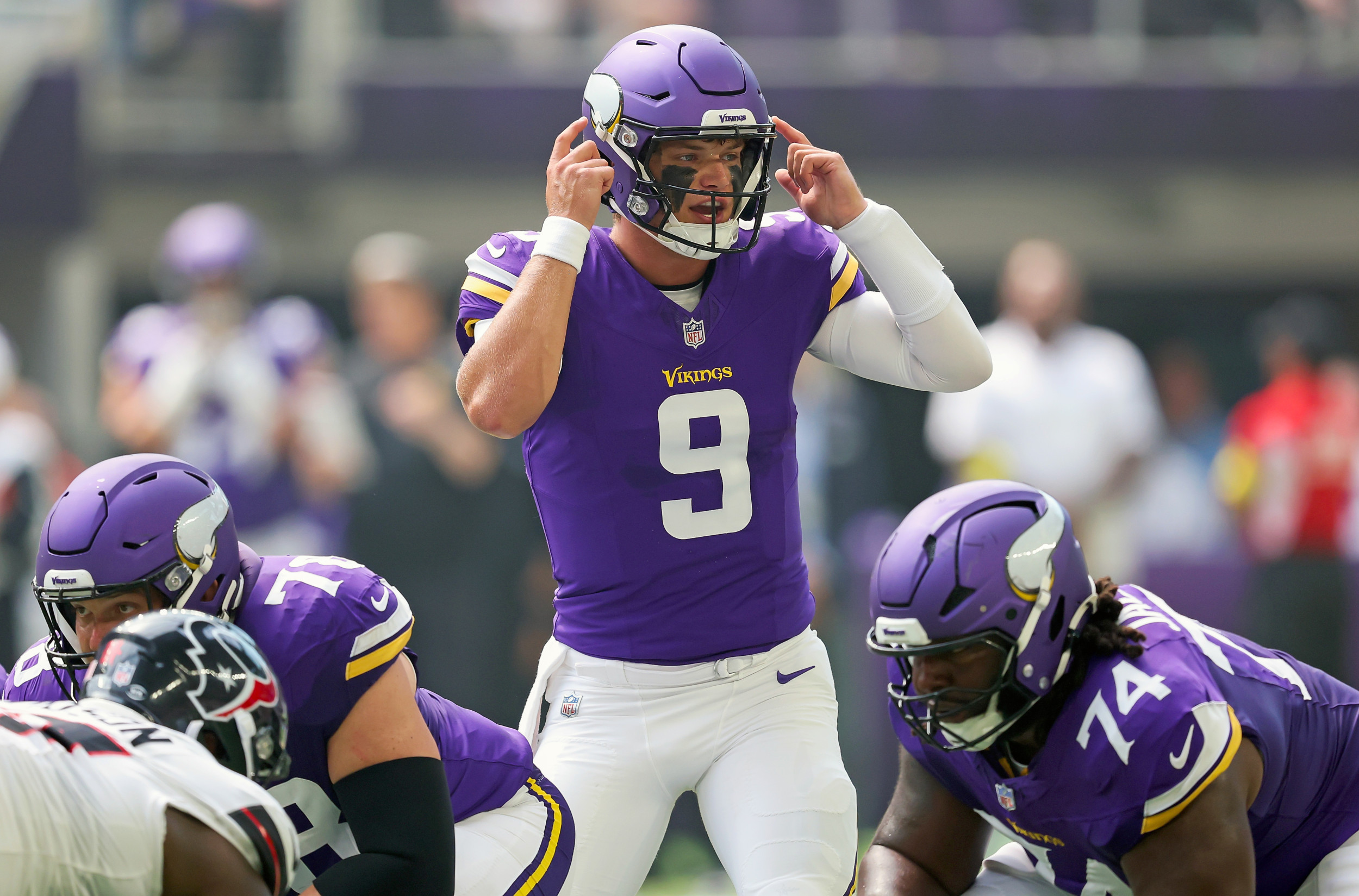 Report: Vikings Officially Pursuing Trade for Longtime Fan