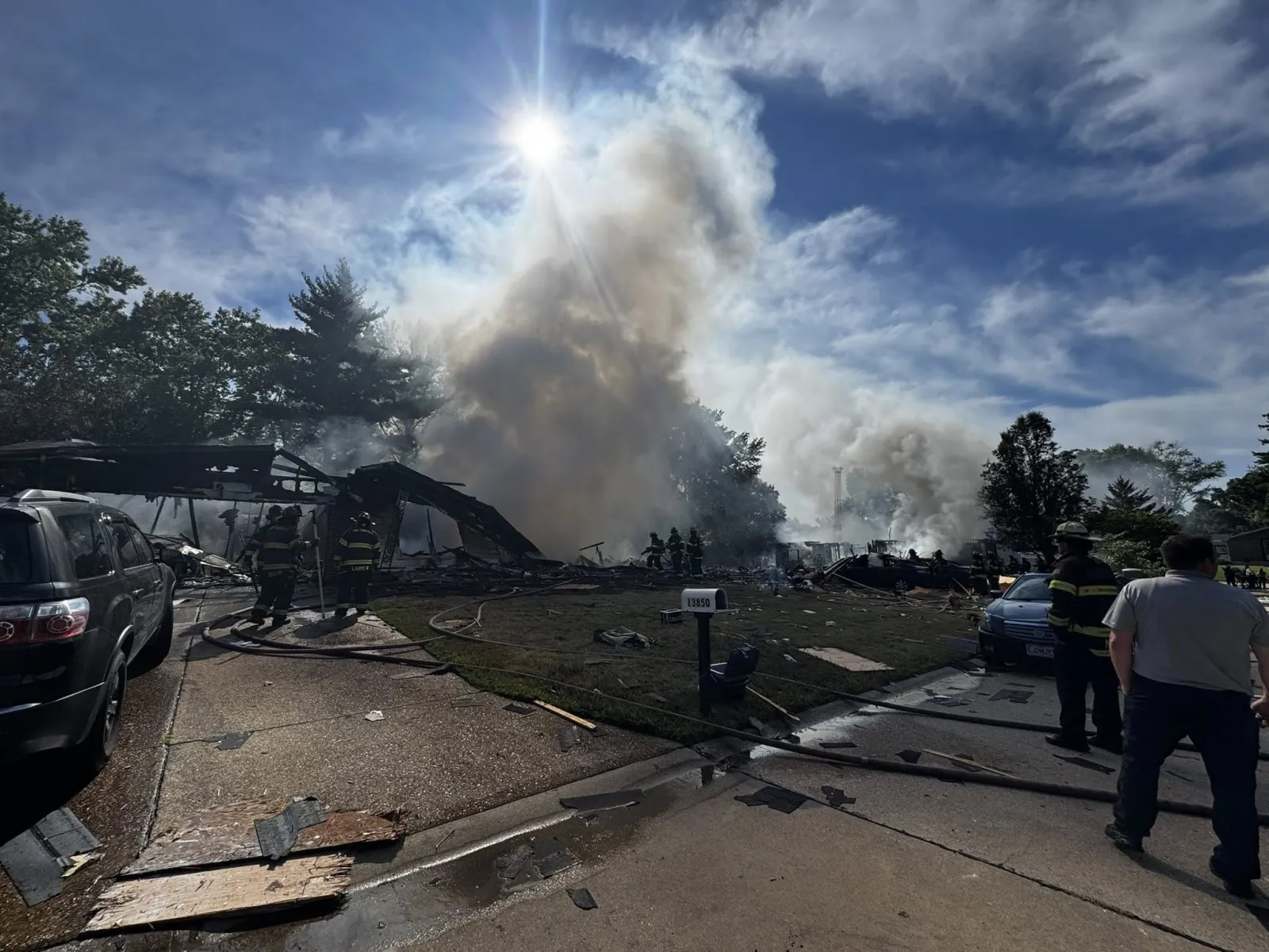 At St Exploding Explosion In Florissant, Near St Louis, Damages Many Homes, Injuries ...