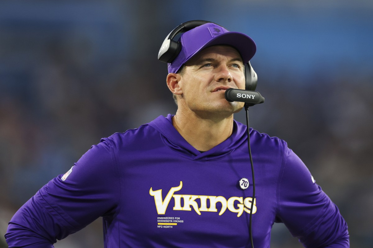 Vikings Eyeing Veteran Quarterbacks as McCarthy Faces Pressure