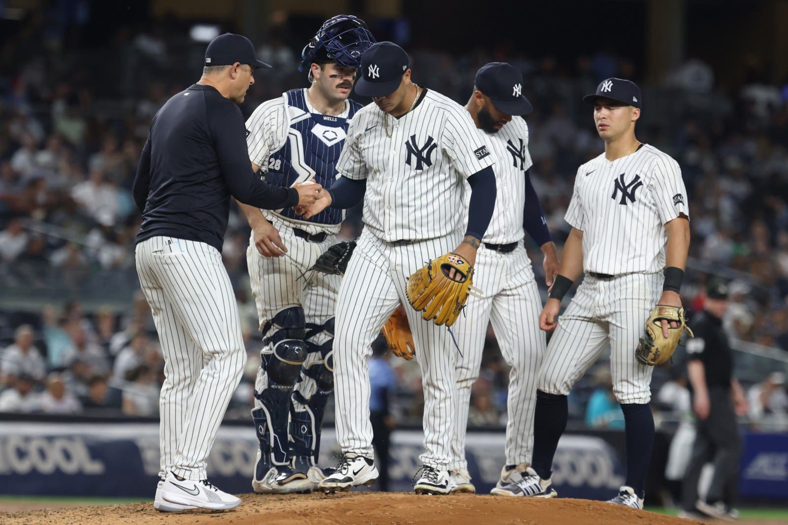 With Aaron Boone Firing 'In Play,' Yankees Should Target Former 6-Time  All-Star Replacement - Newsweek