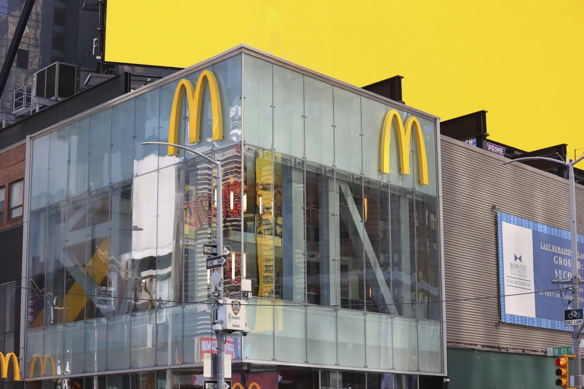 Mcd Agent McDonald’s Manager Detained by ICE Agents Before Company Picnic - Newsweek
