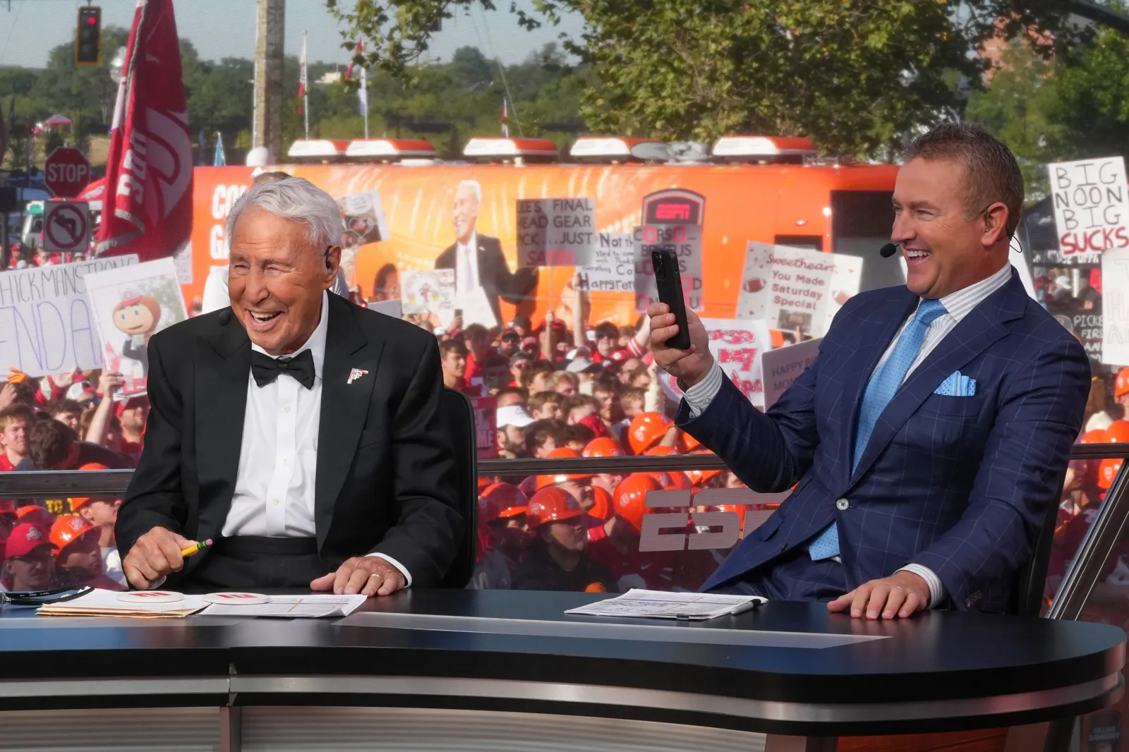 A Nod to the Legends: Kirk Herbstreit Celebrates Lee Corso After Indiana's Championship Triumph