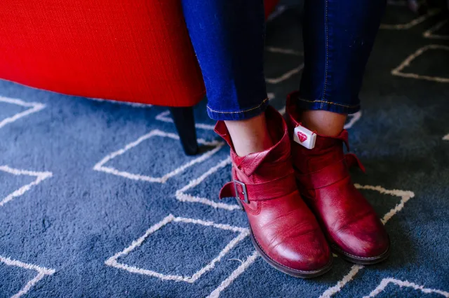New App Lets You Click Your Way Out of a Bad Date