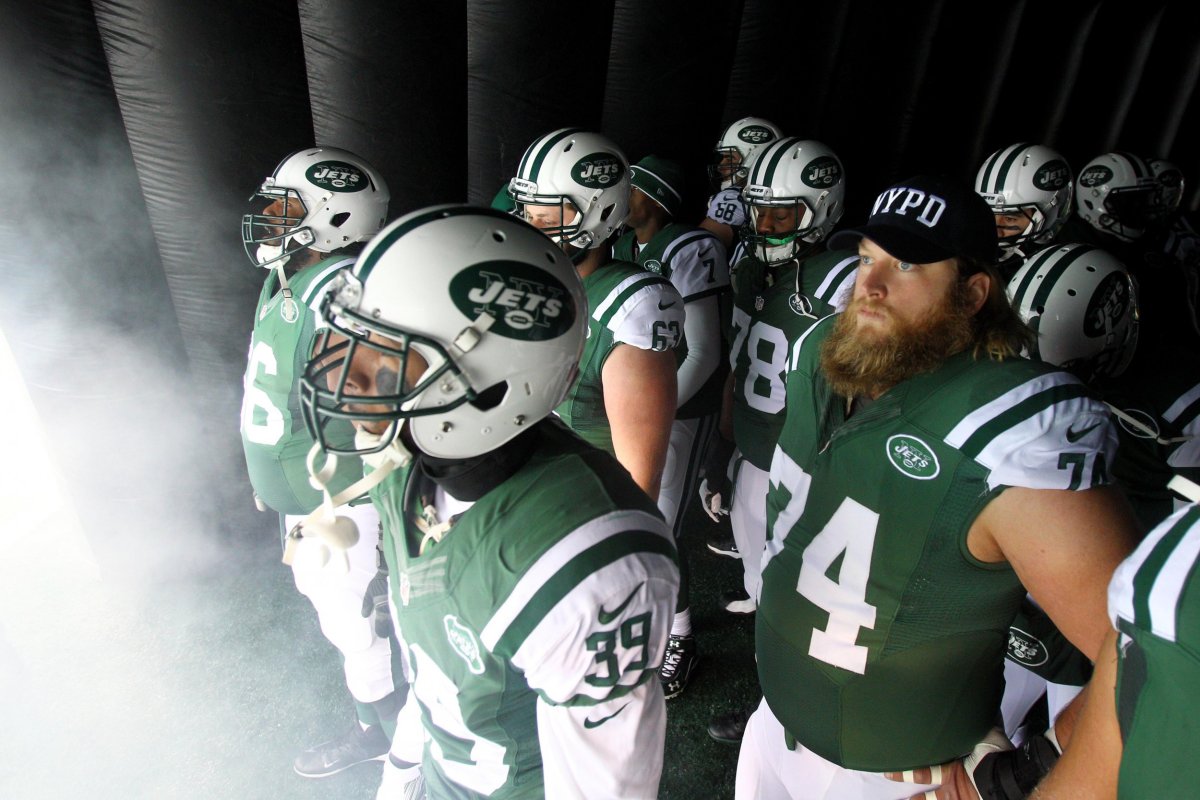 Former NFL Player Makes Plea After Revealing Health Diagnosis