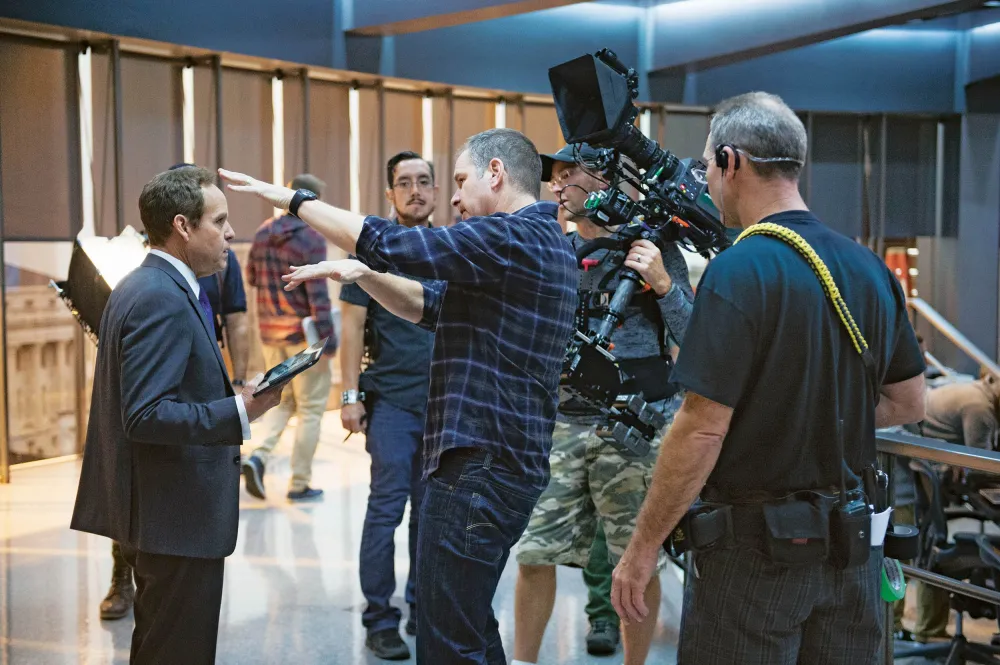 Loop Csi CSI Reboots Its Franchise With Cybercrime Show - Newsweek