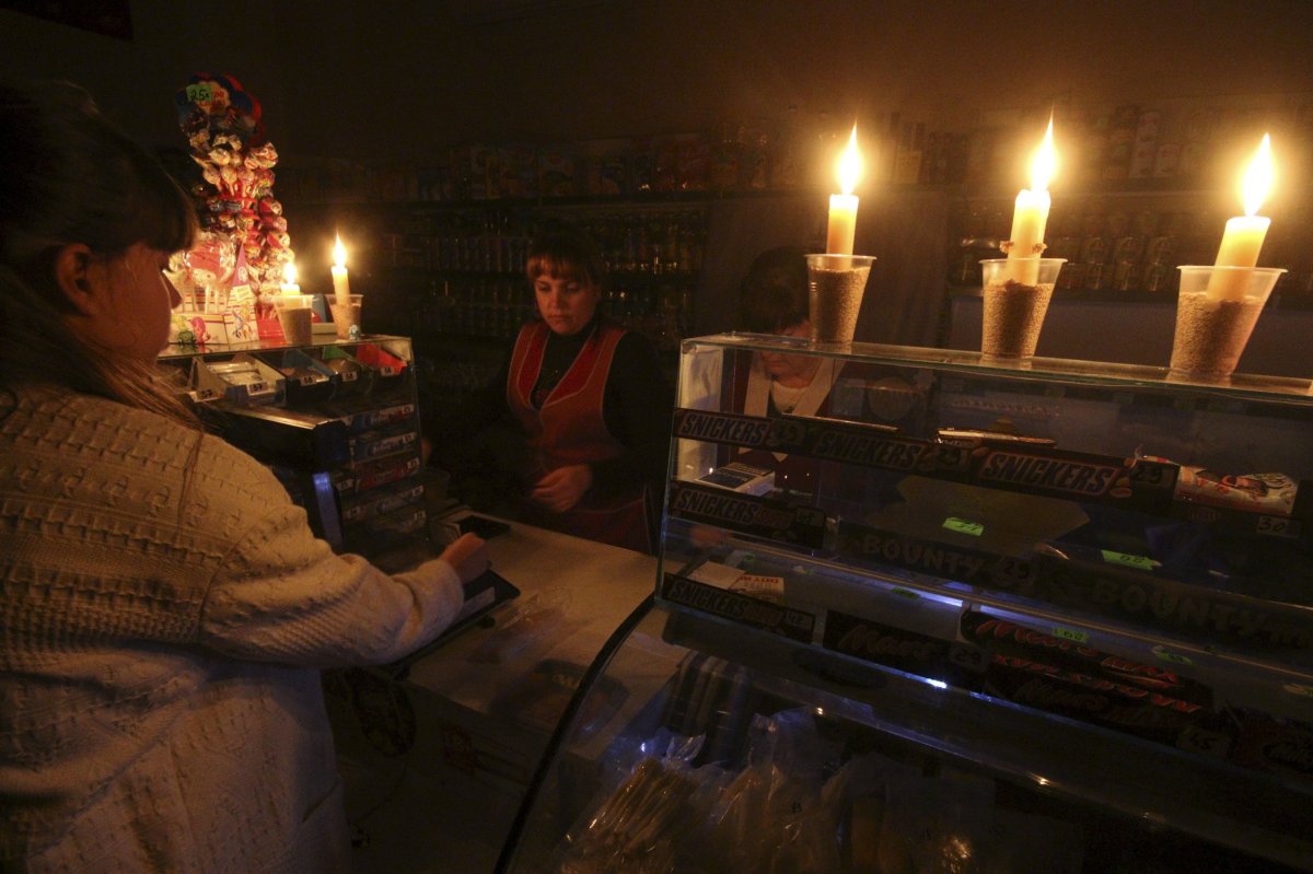 Russia Delivers 300 Generators As Crimea Blackout Continues - Newsweek