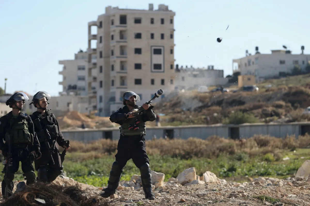Two Palestinians Killed in West Bank Arrest Raid by Israeli Forces ...