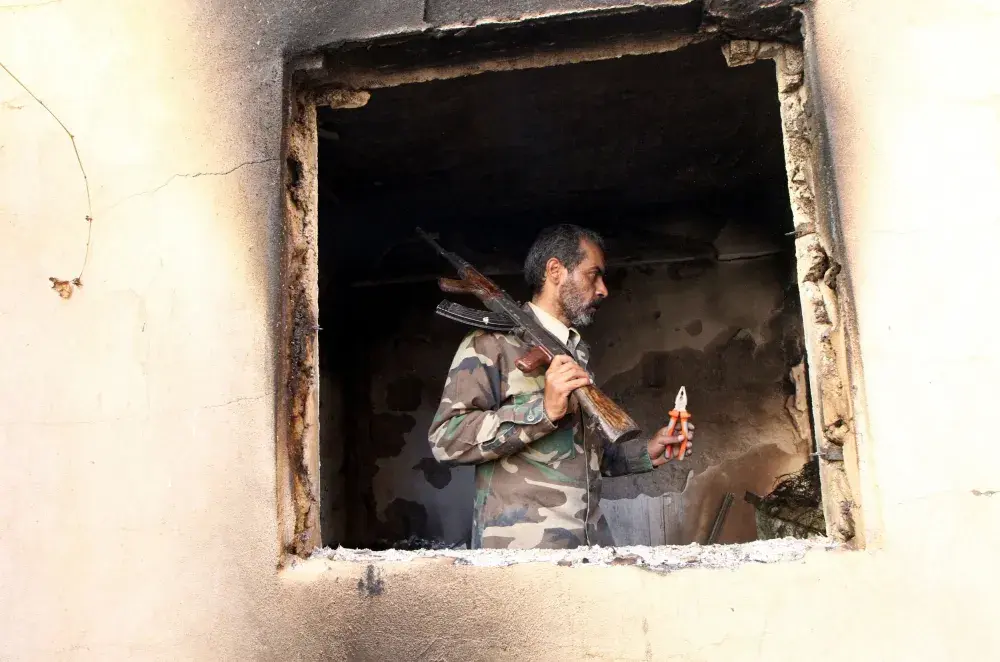 French Military Advisers Helping Libya’s Fight Against ISIS in Benghazi, Commander Says