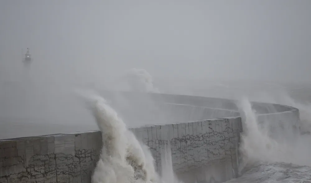 Storm Jake To Lash Britain With 70mph Winds - Newsweek