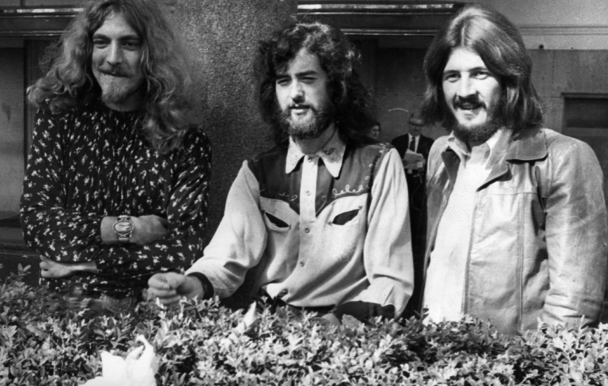 Led Zeppelin Members Jimmy Page and Robert Plant Face 'St