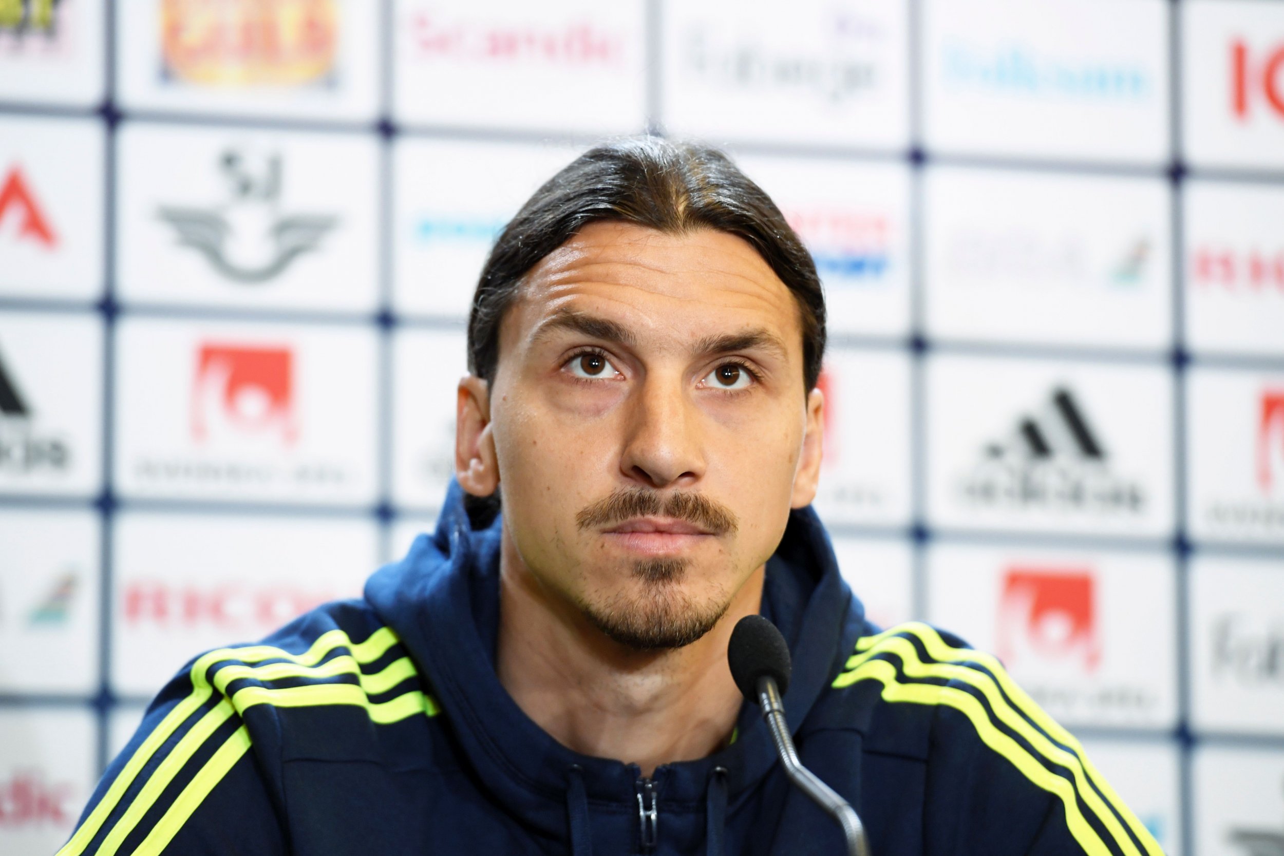 Could Zlatan Ibrahimovic Sign For Manchester United on Tuesday