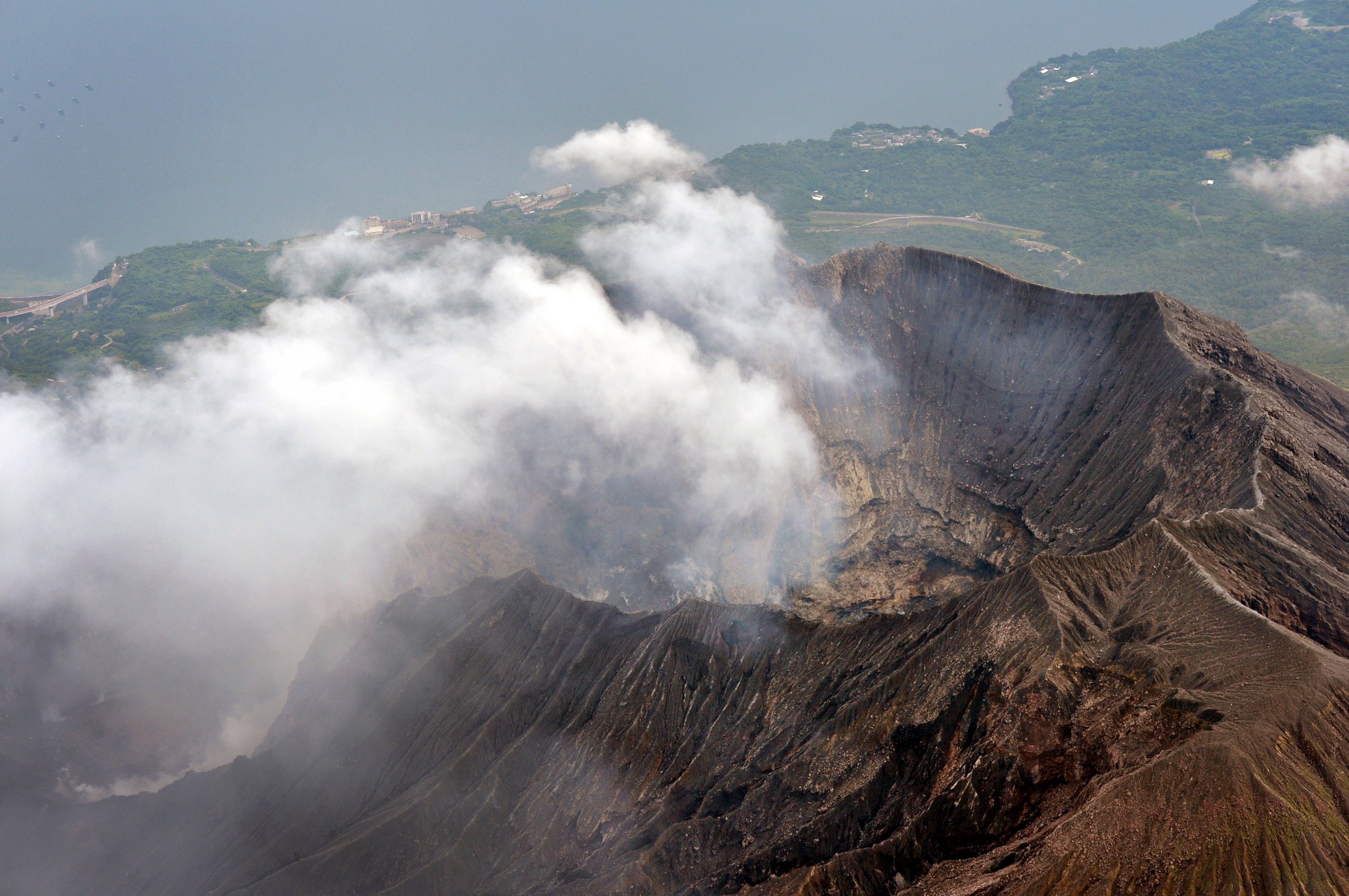 Japan: Sakurajima Volcano '25 Years Away' from Major Eruption