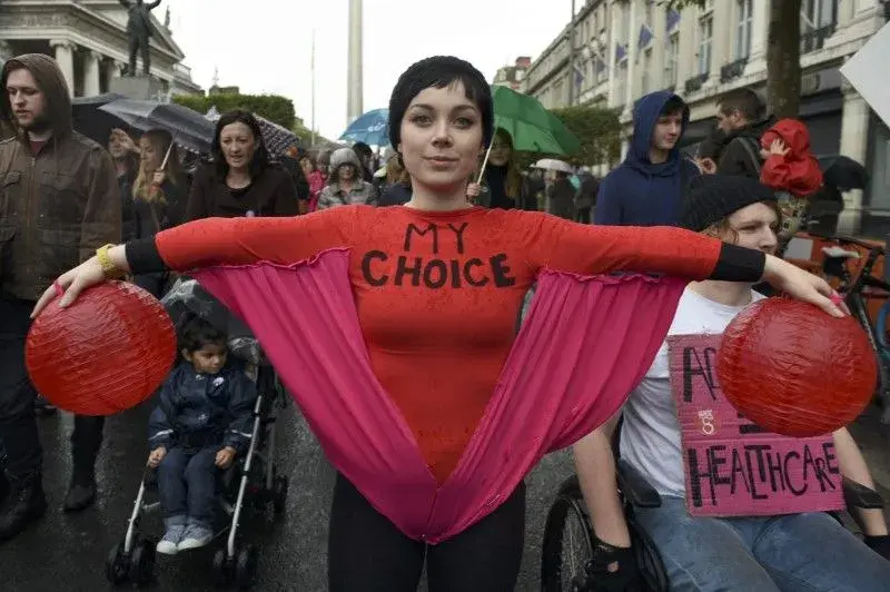 Thousands March to Demand Repeal of Ireland’s Abortion Limits