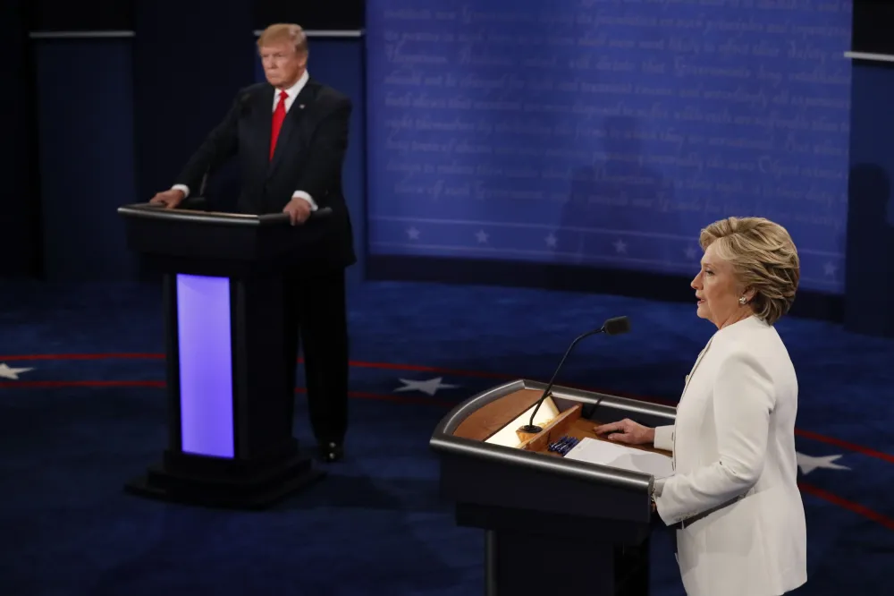 Donald Trump vs Hillary Clinton in Final U.S. Presidential Debate: Full ...