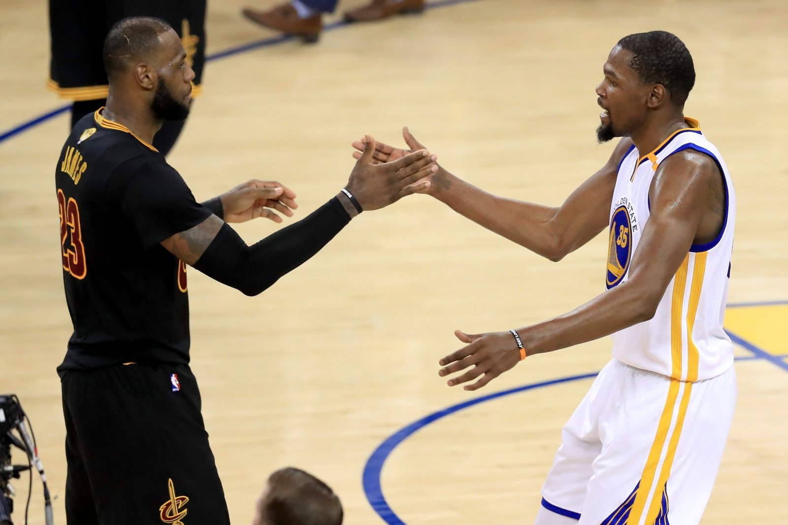 NBA Finals 2017: Watch Kevin Durant and LeBron James Embrace After Warriors  Win Championship - Newsweek