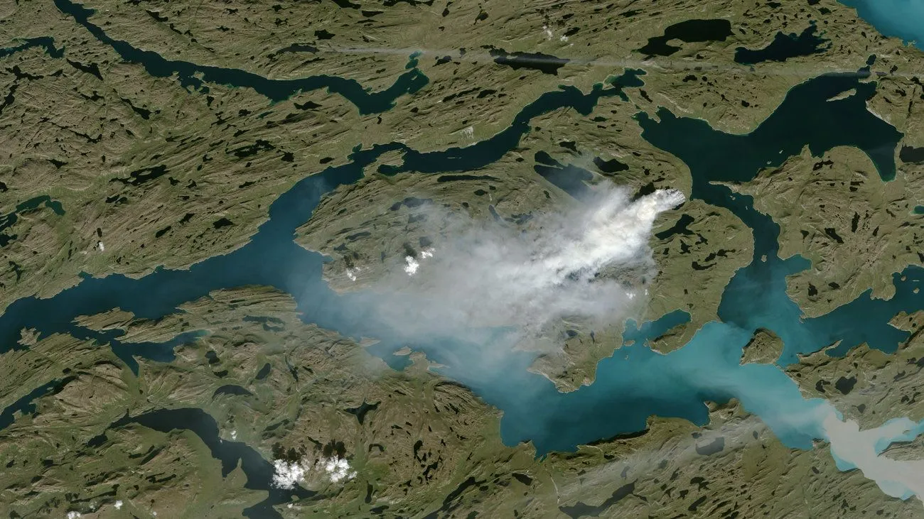 Climate Change: Greenland Wildfires Triggered by Rising Temperatures,  Scientists Warn - Newsweek, image size:1300x731