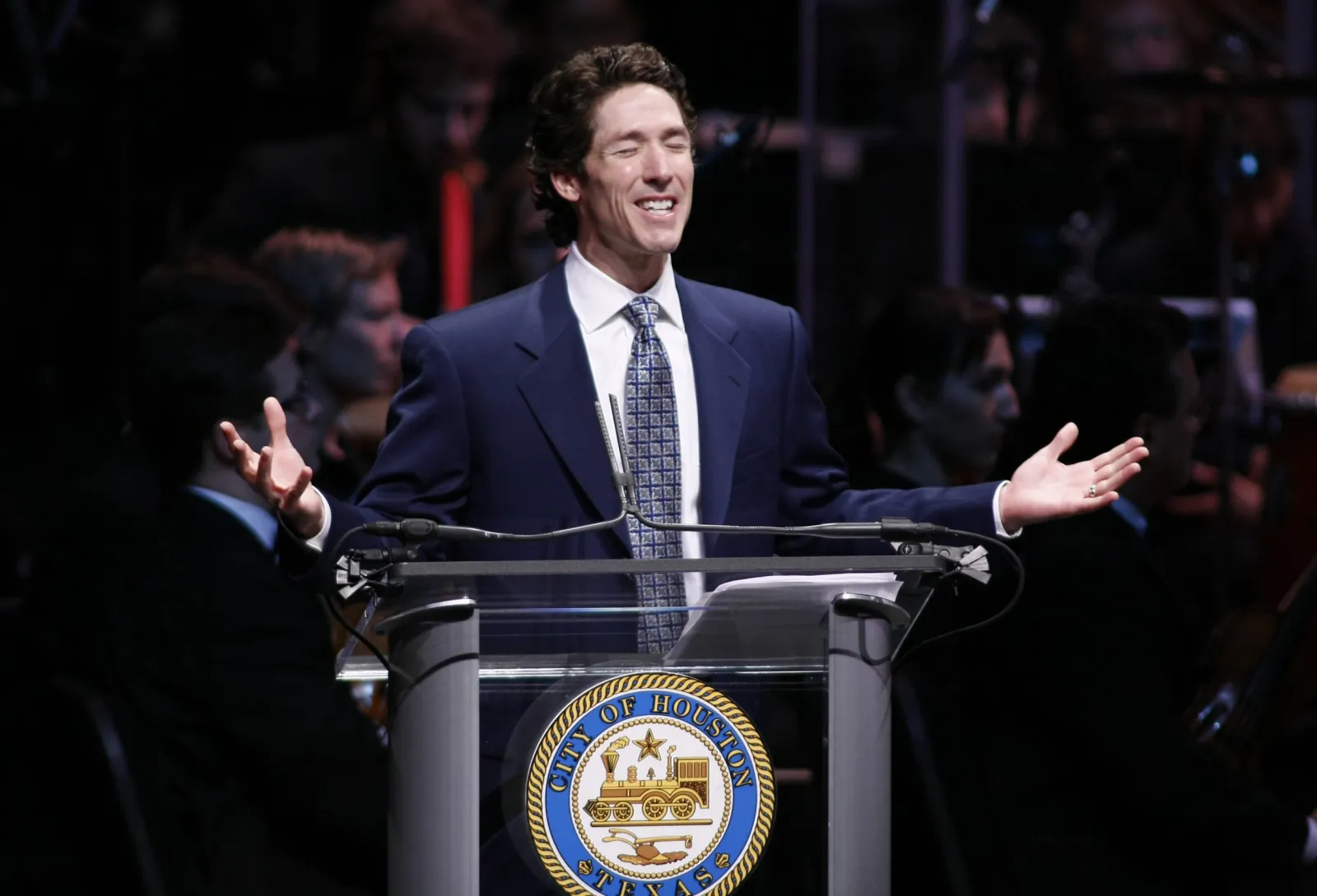 Joel Osteen: Televangelist Whose Church Closed During Hurricane Harvey  Tells Victims not to Have 'Poor Me' Attitude - Newsweek
