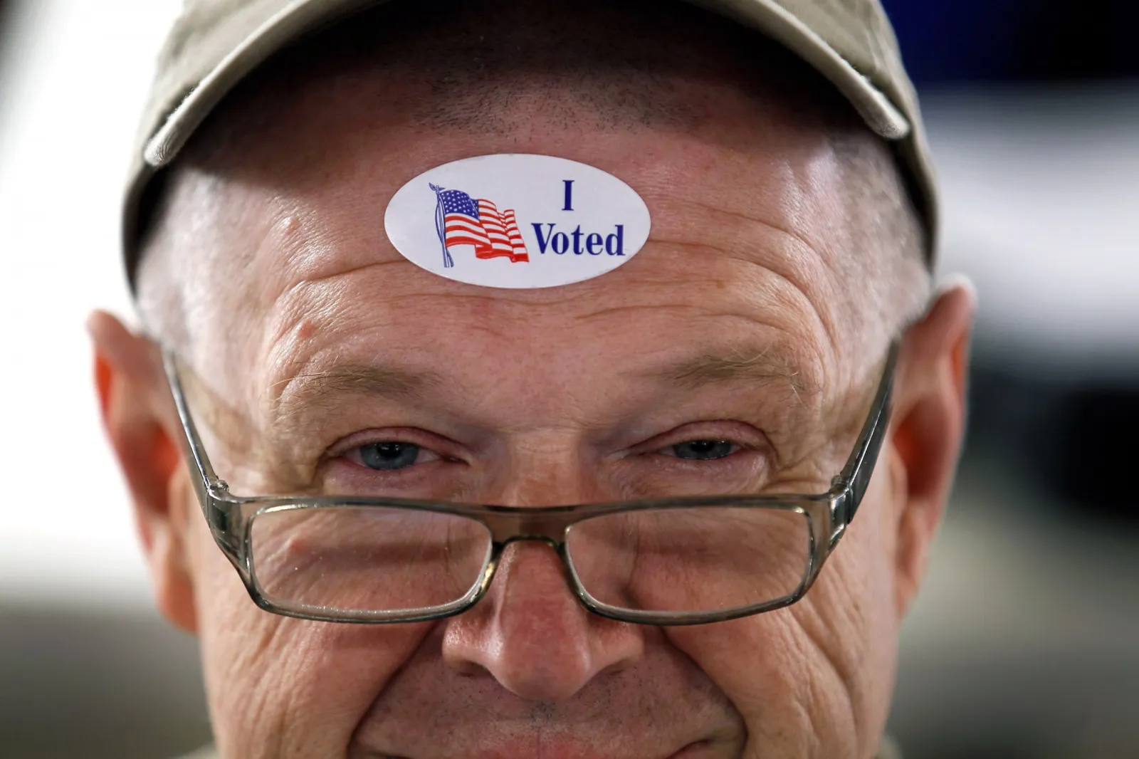 Can You Take Pictures While Voting? Your Election Day Ballot Selfie ...