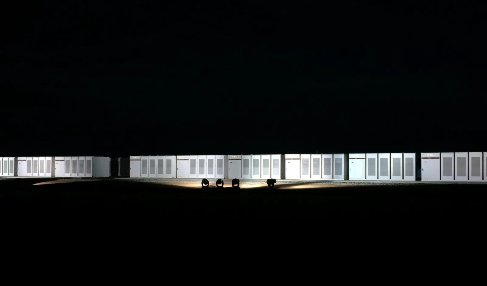Elon Musk Renewable Energy: Largest Ever Lithium-Ion Battery Switched ...