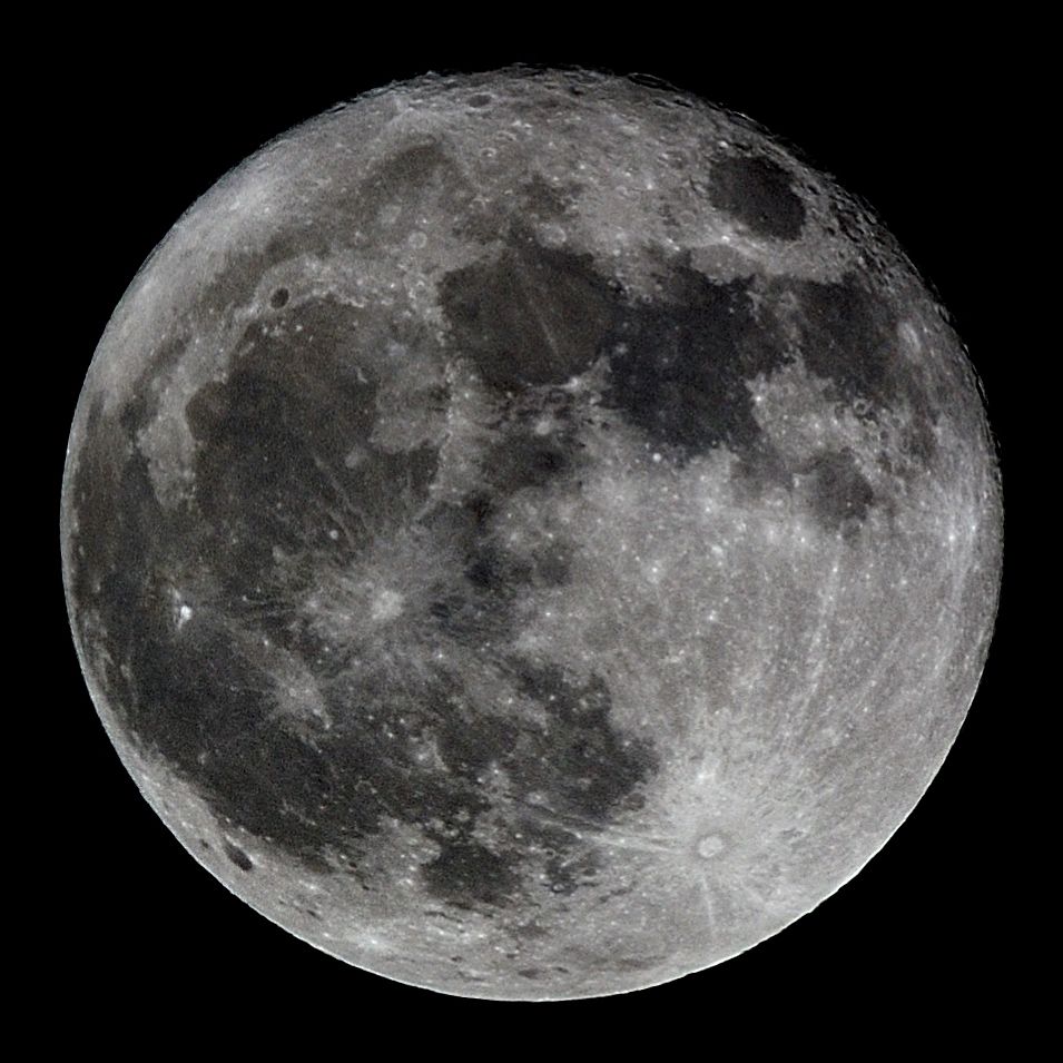 Supermoon 2017 Pictures: See The Final Full Moon Of The Year As It