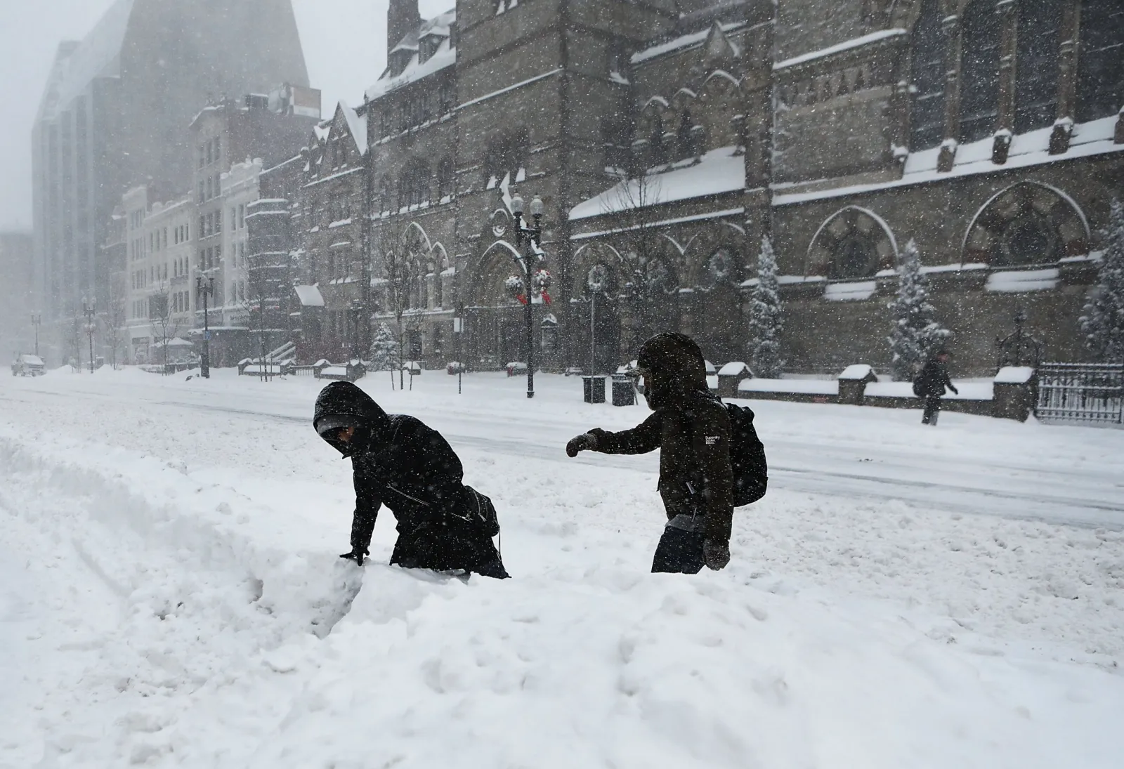 Winter Storm Grayson Photos: Major Flooding in Boston As Bomb Cyclone ...